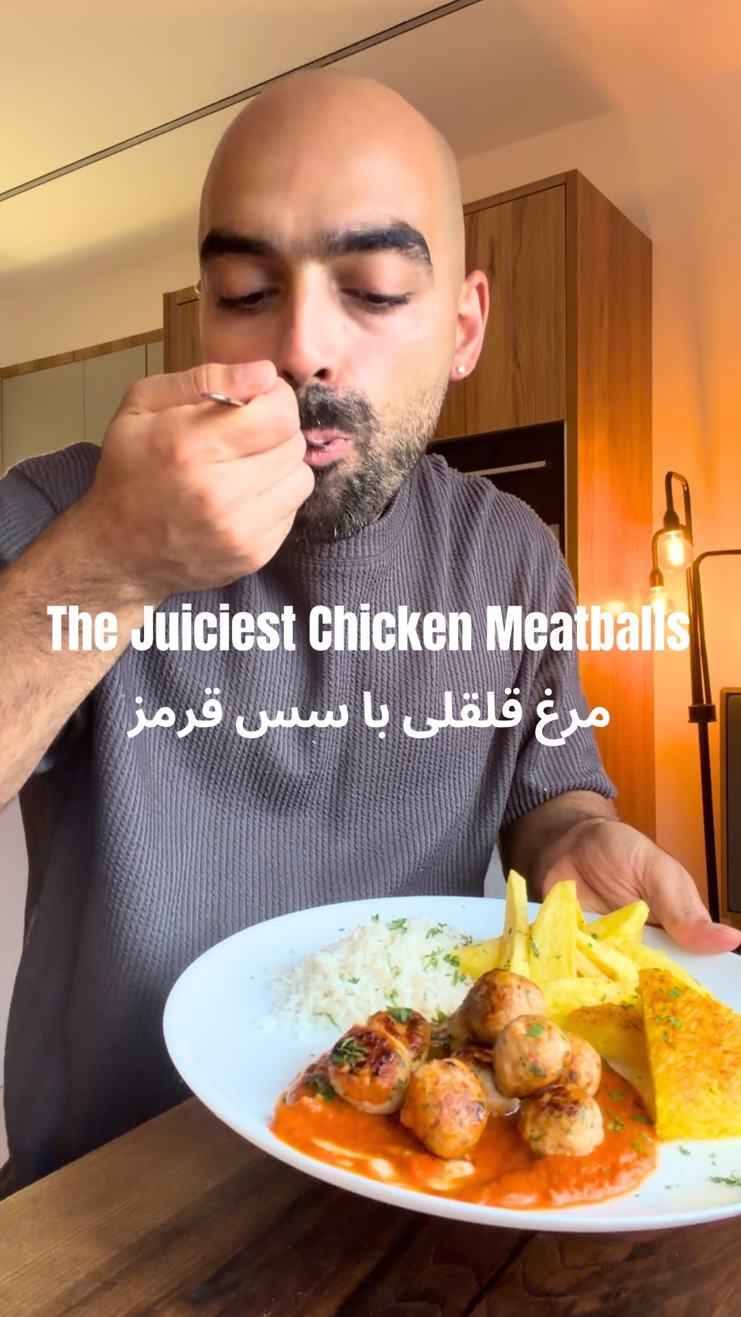 مرغ قلقلی با سس قرمز و پول بیبر نواب ابراهیمی