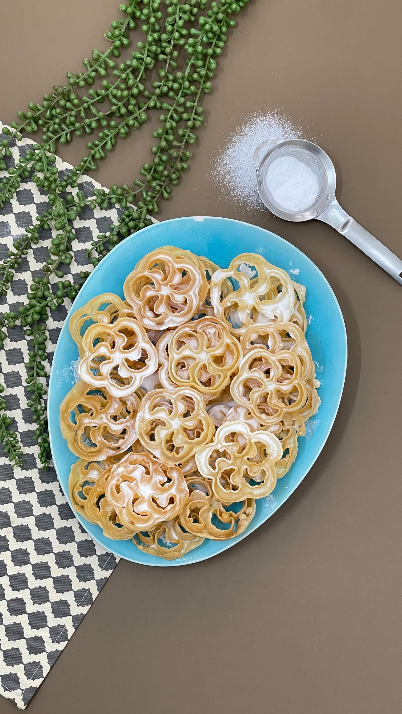 شیرینی پنجره ای خانگی به سبک پرستو جباری