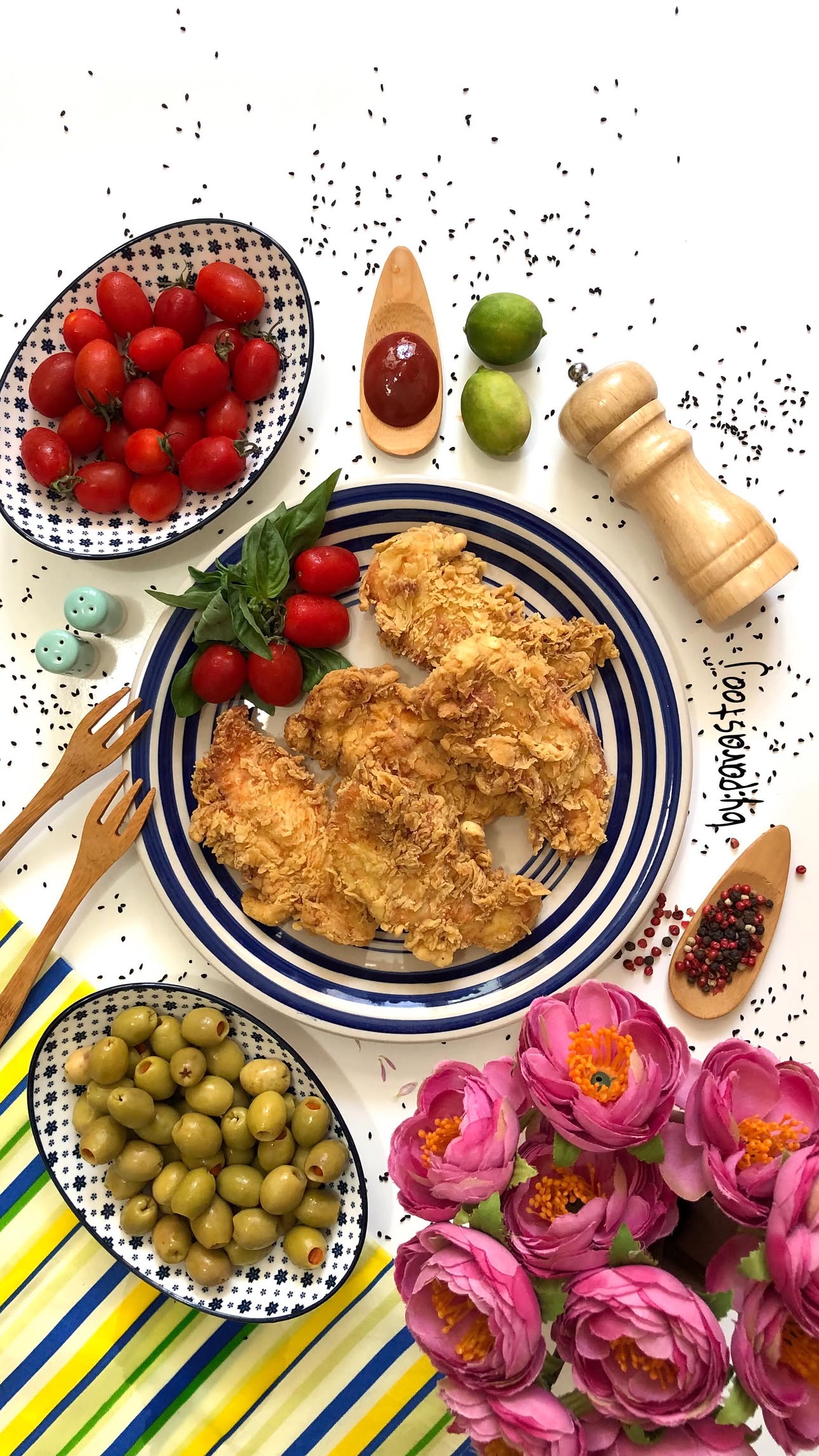 خوبین خداروشکر؟ خانگی به سبک پرستو جباری خانگی به سبک پرستو جباری
