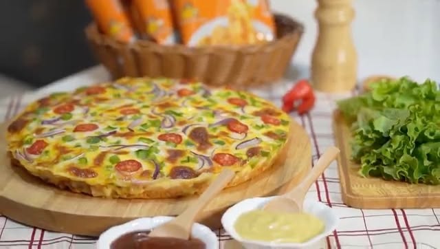 بیایین که یه پیتزای متفاوت و جذاب داریم خانگی به سبک پرستو جباری خانگی به سبک پرستو جباری