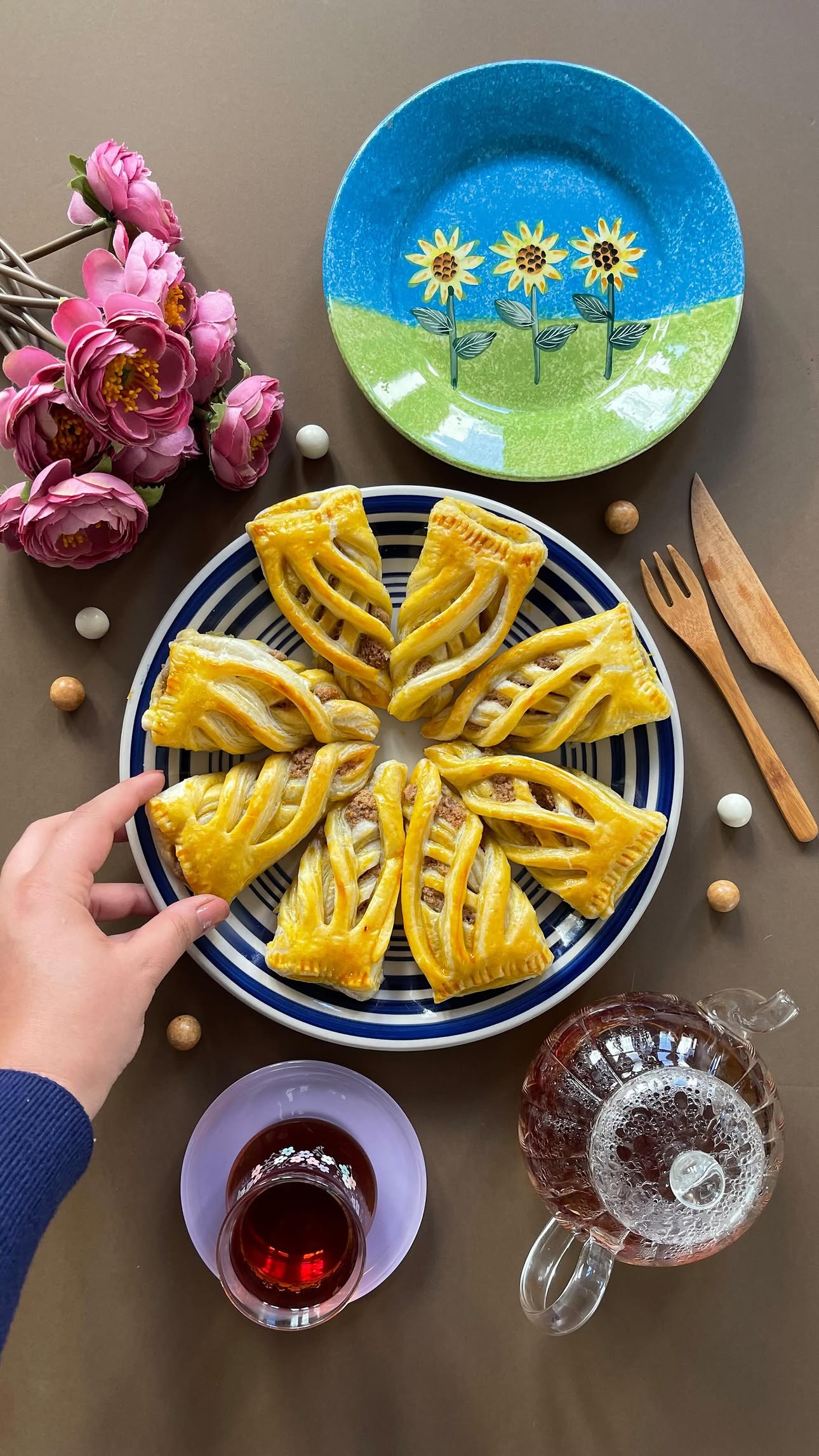 شیرینی پفی گردویی خانگی به سبک پرستو جباری