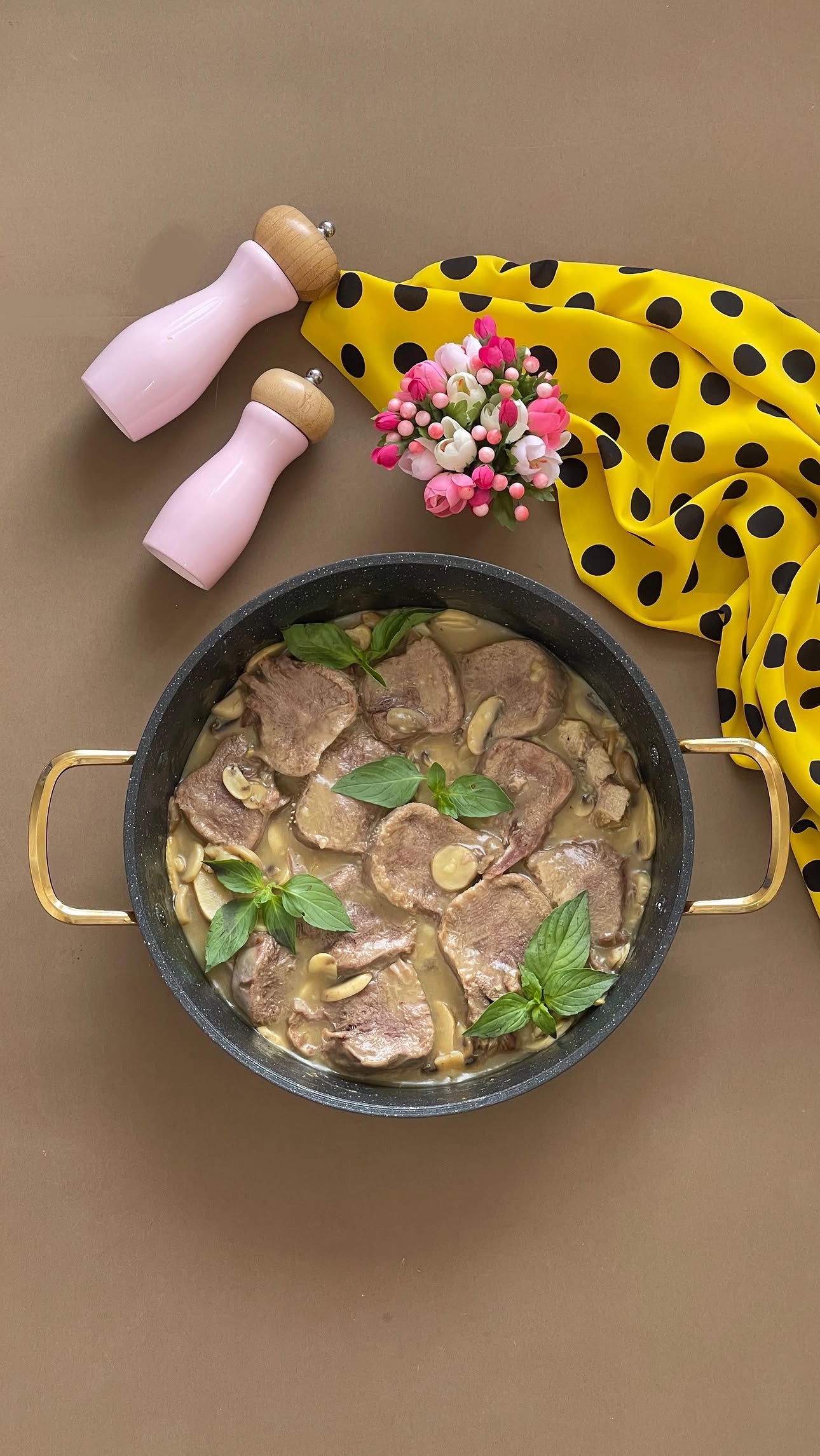 جزو اون غذاهاییه که ممکنه خیلی دوسش داشت خانگی به سبک پرستو جباری خانگی به سبک پرستو جباری